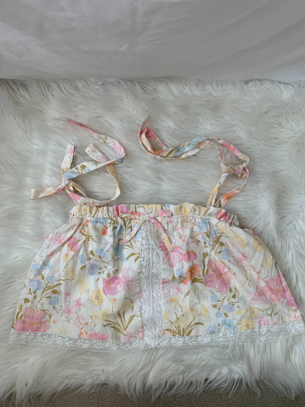 ALTAR'D STATE Alexandra Floral Lace Tie-Shoulder Crop Top in Cream Multi Sz MED